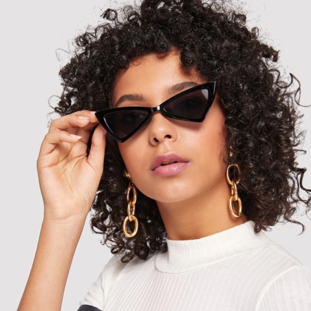 MELODY Retro Triangle Shape Summer Sunglasses